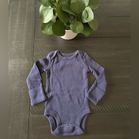 Carters Onesies Newborn Long sleeve Bundle 5 onesies - Picture 4 of 5